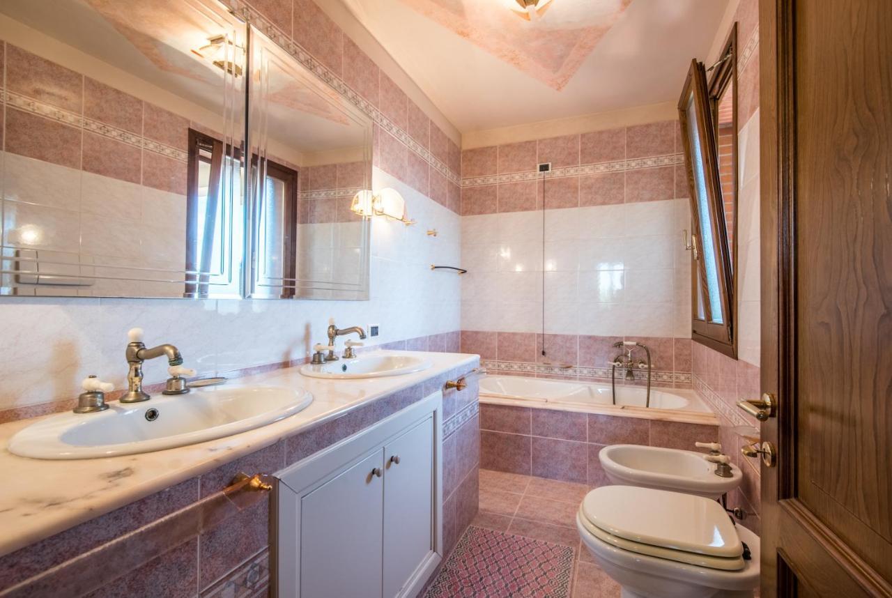 Villa Vanna - Certaldo Vico dʼElsa Kültér fotó